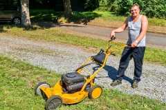 Rasen-mähen-am-Sandbacher-See-im-Juli-2020-5